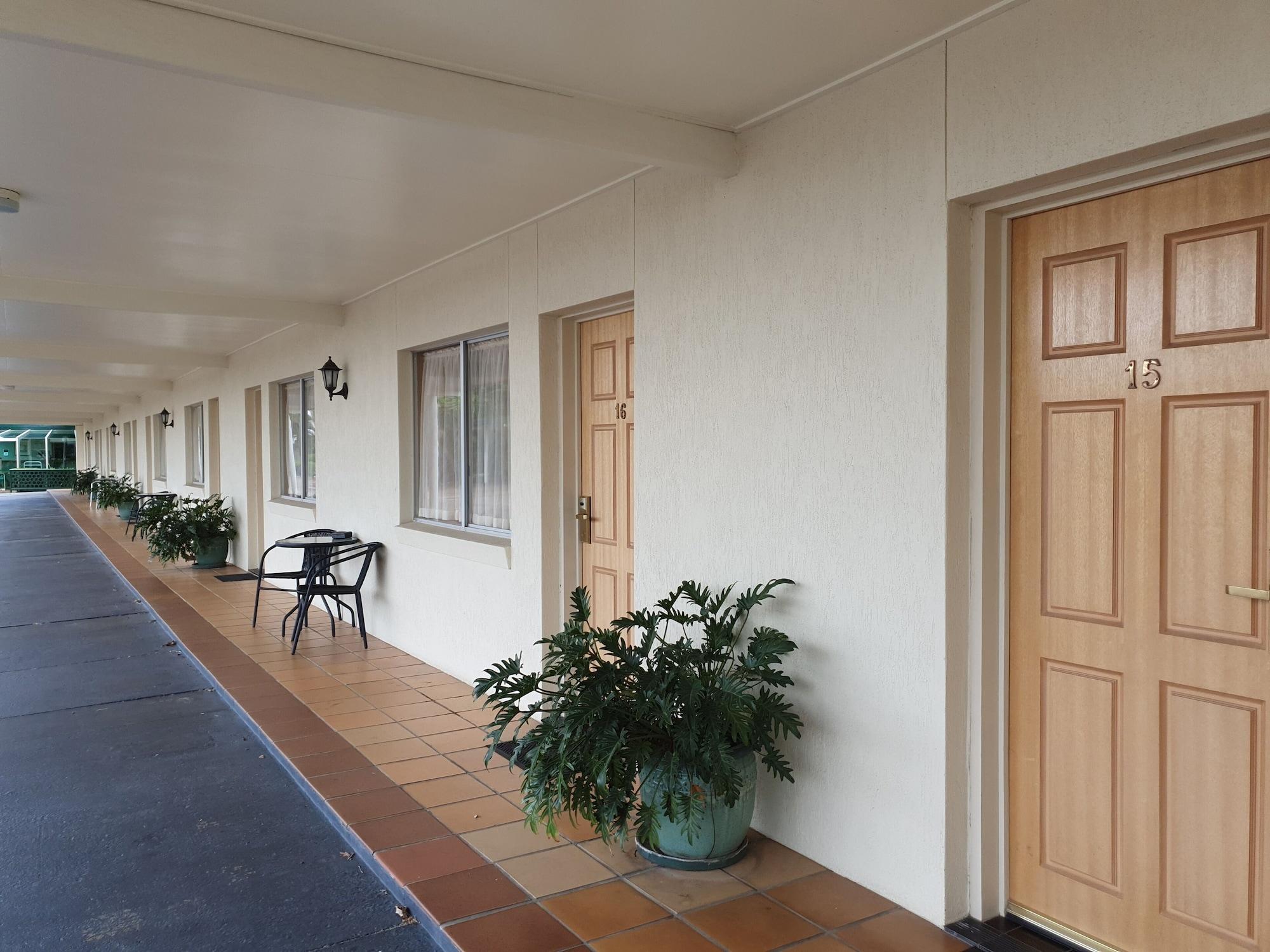 Mcnevins Maryborough Motel Esterno foto