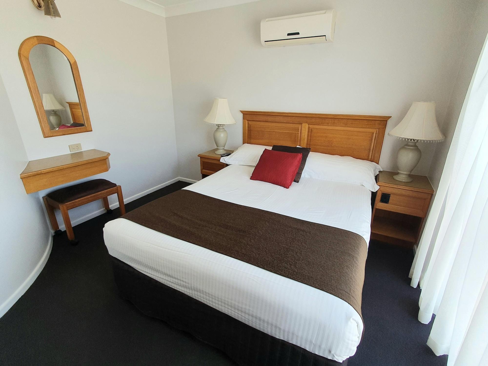 Mcnevins Maryborough Motel Esterno foto