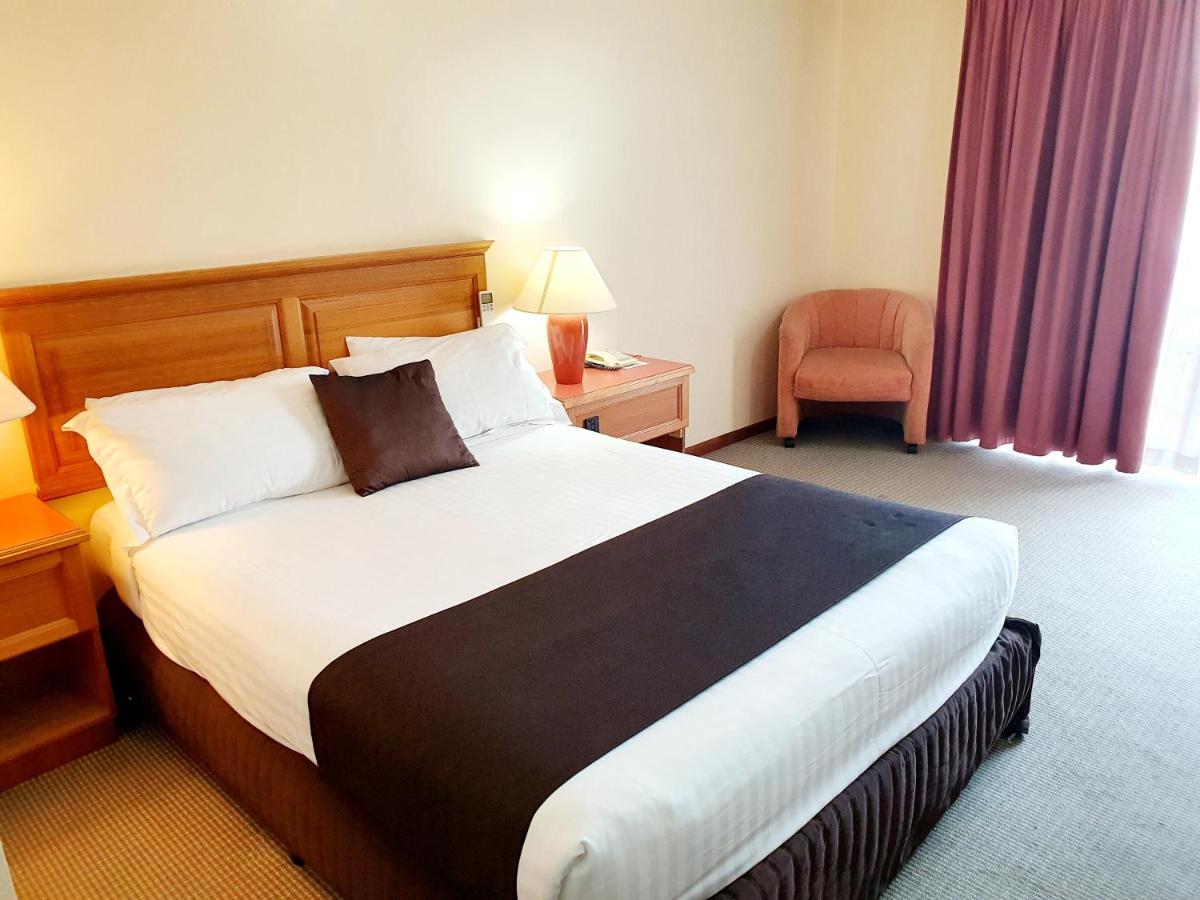 Mcnevins Maryborough Motel Esterno foto