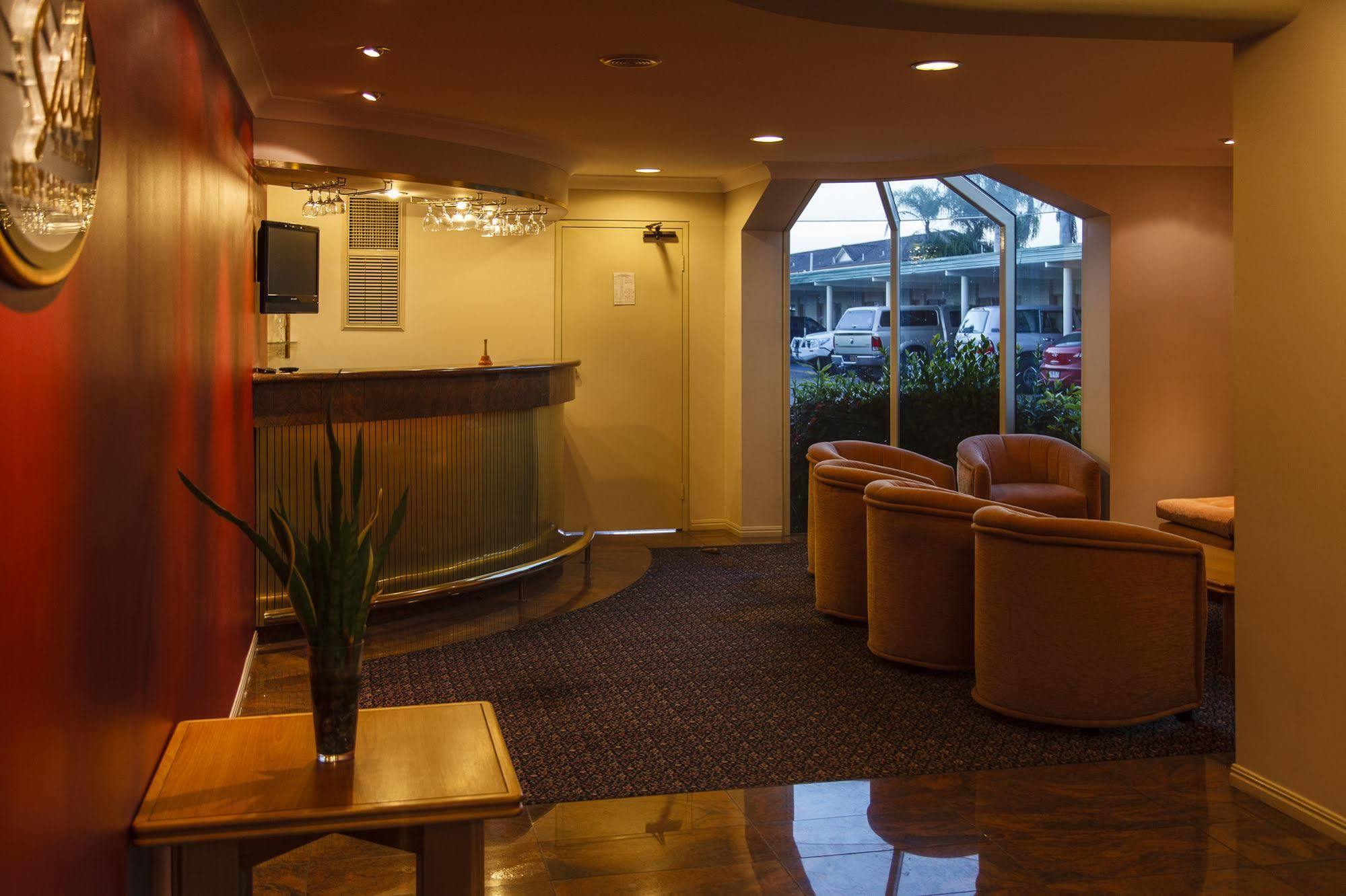 Mcnevins Maryborough Motel Esterno foto
